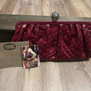Brighton Clutch